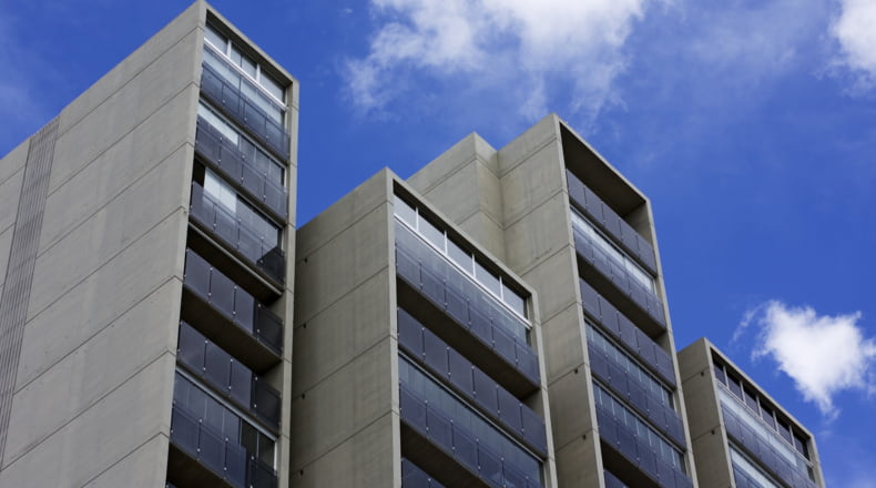 ¿Cómo influye la subida de precios en la construcción de viviendas de obra nueva?