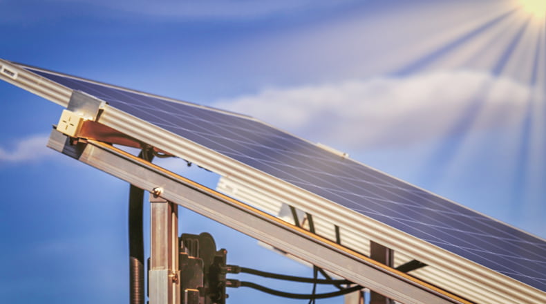 Leyes y normativas acerca de las energías renovables en viviendas de obra nueva