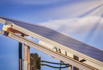 Leyes y normativas acerca de las energías renovables en viviendas de obra nueva