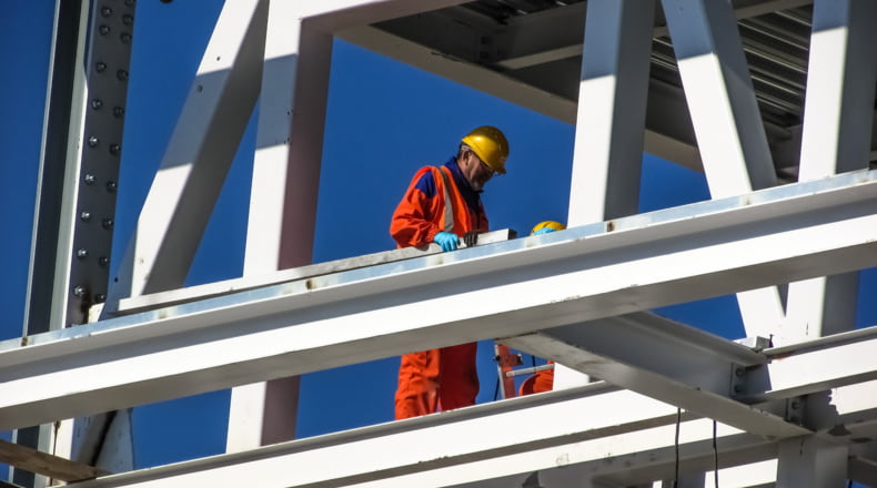 ¿Cómo reclamar defectos en una vivienda de obra nueva?