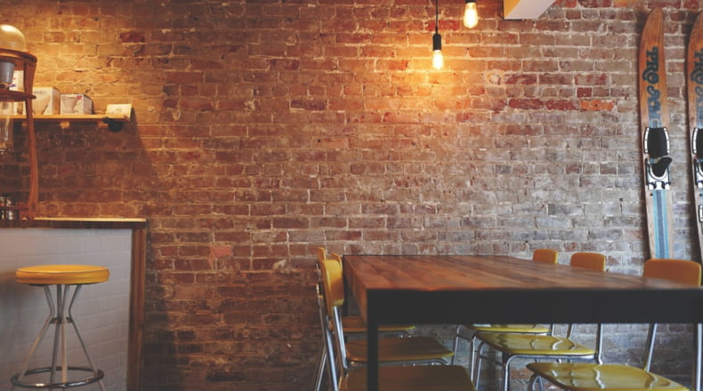 ¿Qué es la decoración industrial? Tendencias, colores y elementos clave