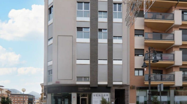 Av Constitución - Ed Carmen -