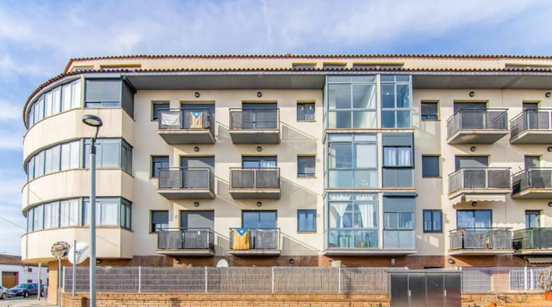Promoción de viviendas con garajes y trasteros en Bell-lloc d´Urgell