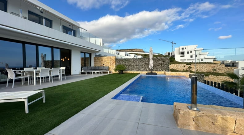 Villas(3) - Impresionante villa contemporánea 