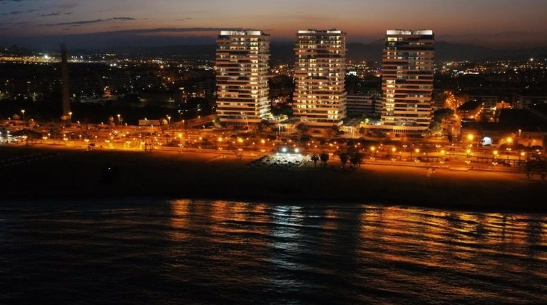 Apartamentos(4) - Málaga Towers - Living