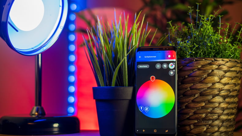 Imagen de una smarthouse que cuenta con dispositivo automático de iluminación