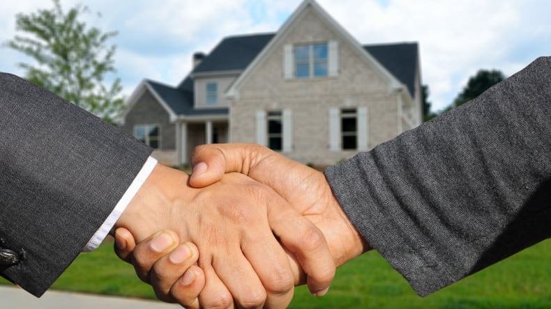 Imagen de compra casa, previsión del sector inmobiliario en 2022