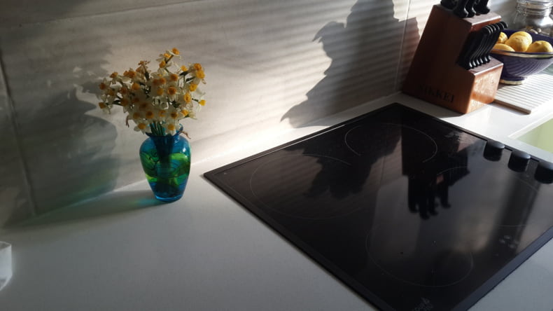Imagen de un electrodoméstico de casa, reflejando las medidas del Gobierno para limitar el precio de la luz