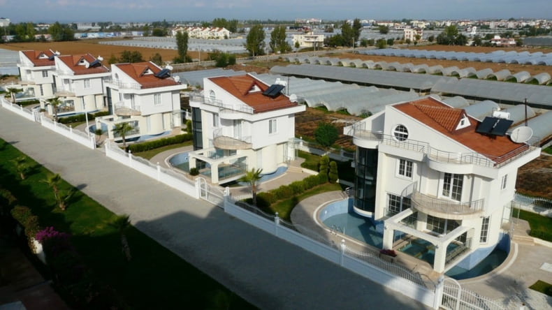 Imagen de una casa de obra nueva que se ha reclamado el dinero invertido