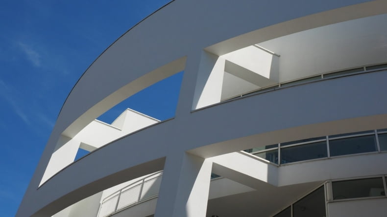 Imagen de una casa de obra nueva que se ha reclamado el dinero invertido