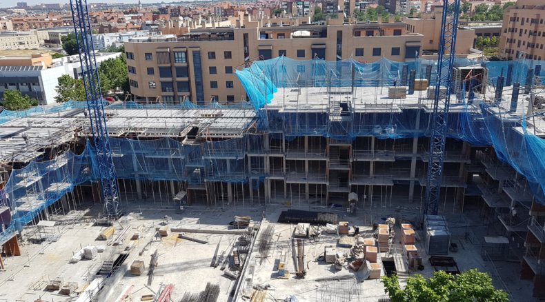 cómo comprar o vender casa en España en 2025